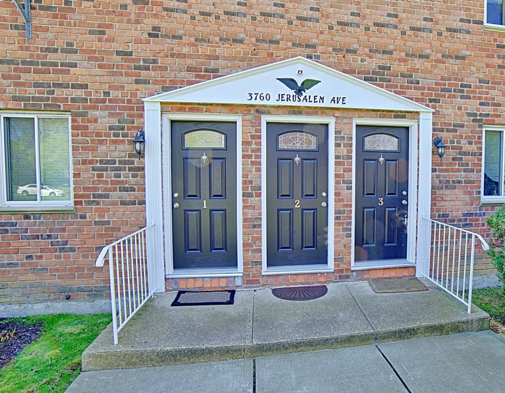 Seaford, NY Apartments for Rent near Wantagh Seaford Gardens