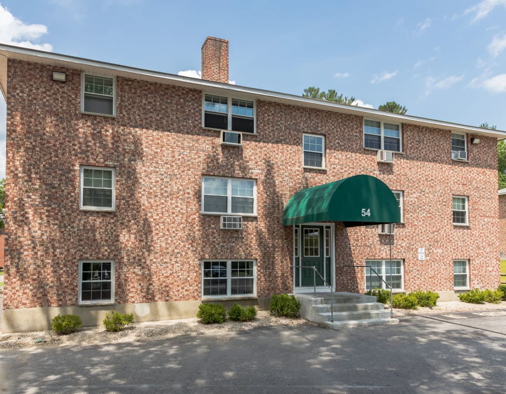 Exterior of brick housing at Eagle Rock Apartments at Nashua in Nashua, New Hampshire
