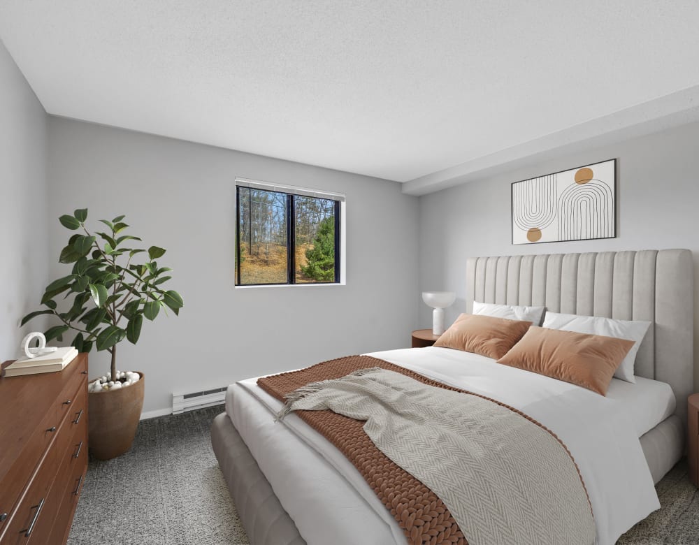 Spacious Bedroom at Eagle Rock Apartments at Hudson in Hudson, New Hampshire