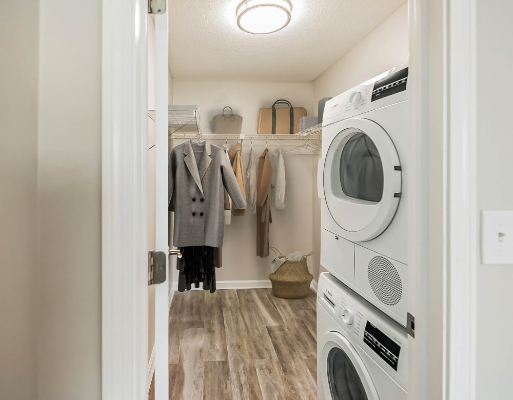 Eagle Rock Apartments at Enfield offers a Washer and Dryer in Enfield, Connecticut