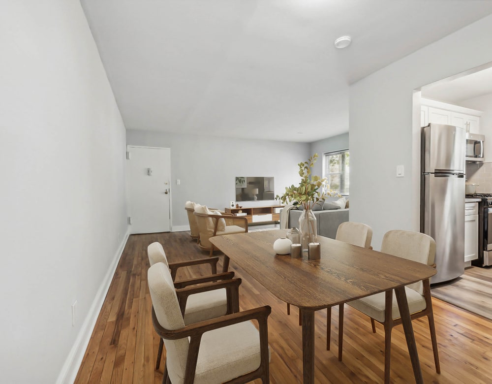 Modern Apartments with a Dining Room at Eagle Rock Apartments at Hicksville/Jericho