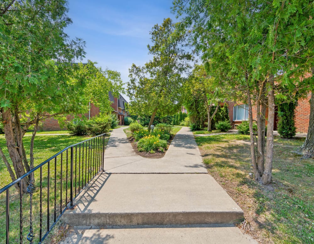 walking path at Mountain View Terrace in Latham, New York