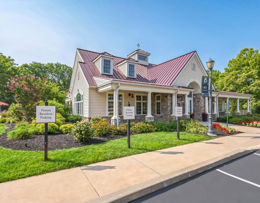 Apartment Exterior at Eagle Rock Apartments at Malvern in Malvern, Pennsylvania