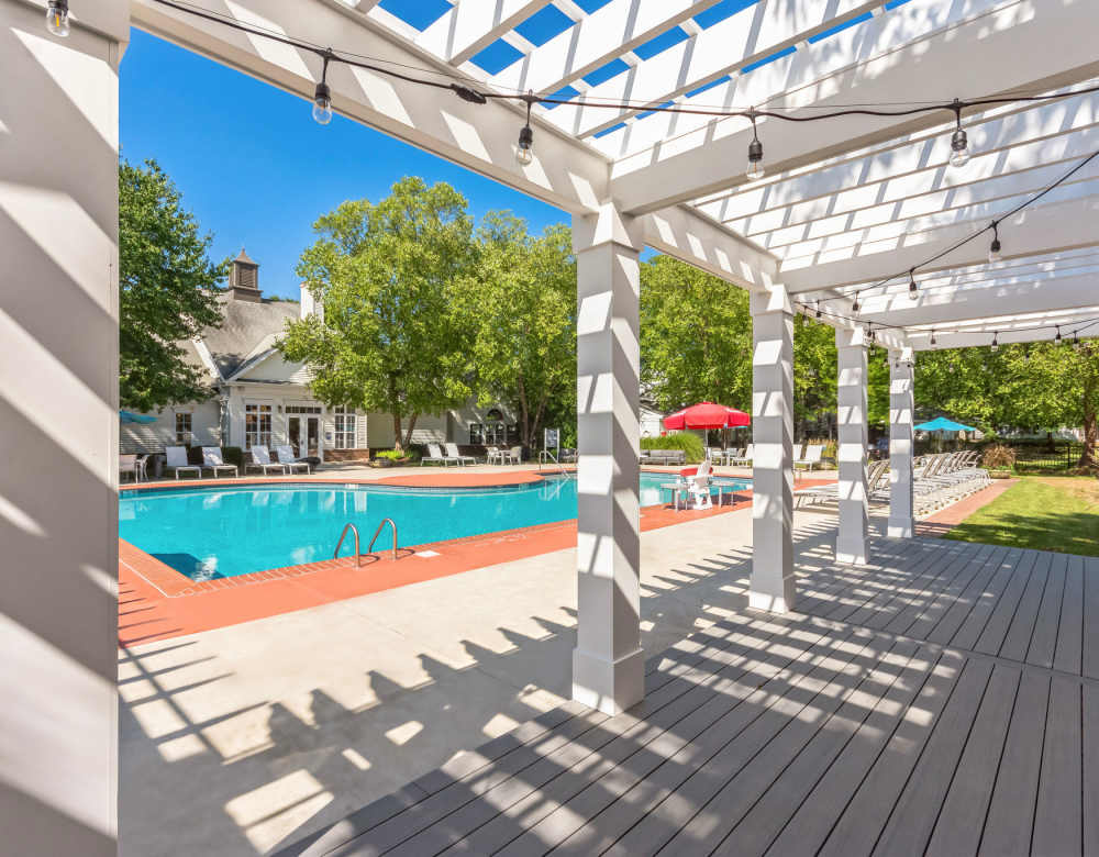 Swimming pool and pergola at Eagle Rock Apartments at Freehold in Freehold, New Jersey