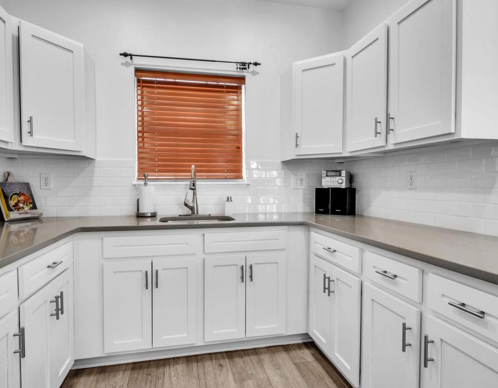 Renovated Clubhouse Kitchen at Eagle Rock Apartments & Townhomes at Rensselaer in Rensselaer, New York 