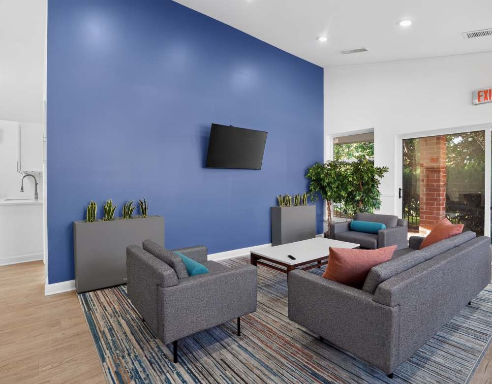 Lounge area at Eagle Rock Apartments at Swampscott in Swampscott, Massachusetts