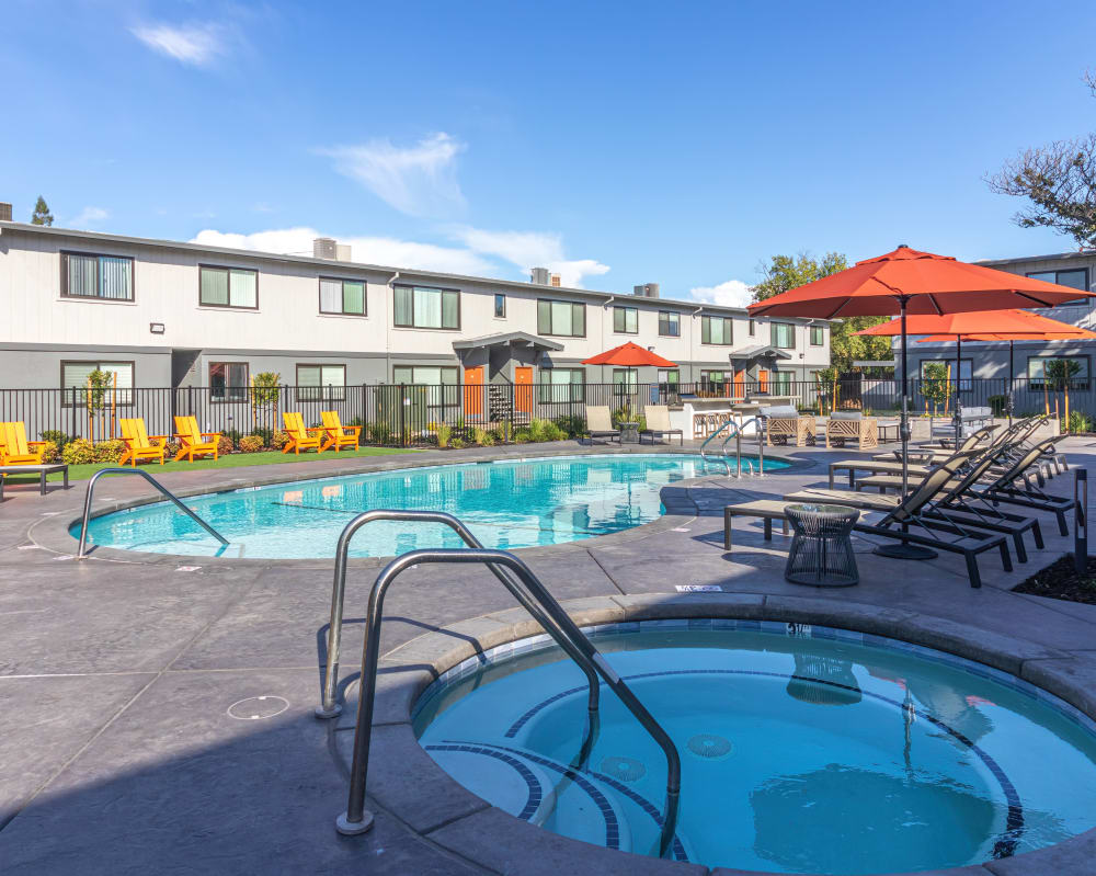 Swimming pool and spa at Mode in Sacramento, California