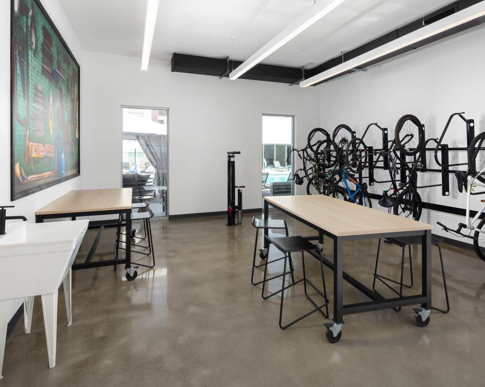 Bicycle parking with tables and chair at SoCo Apartments in Napa, California