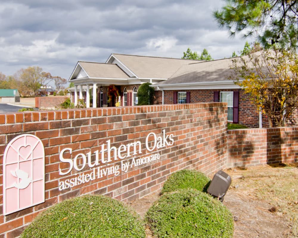 Main sign at Southern Oaks in Henderson, Tennessee