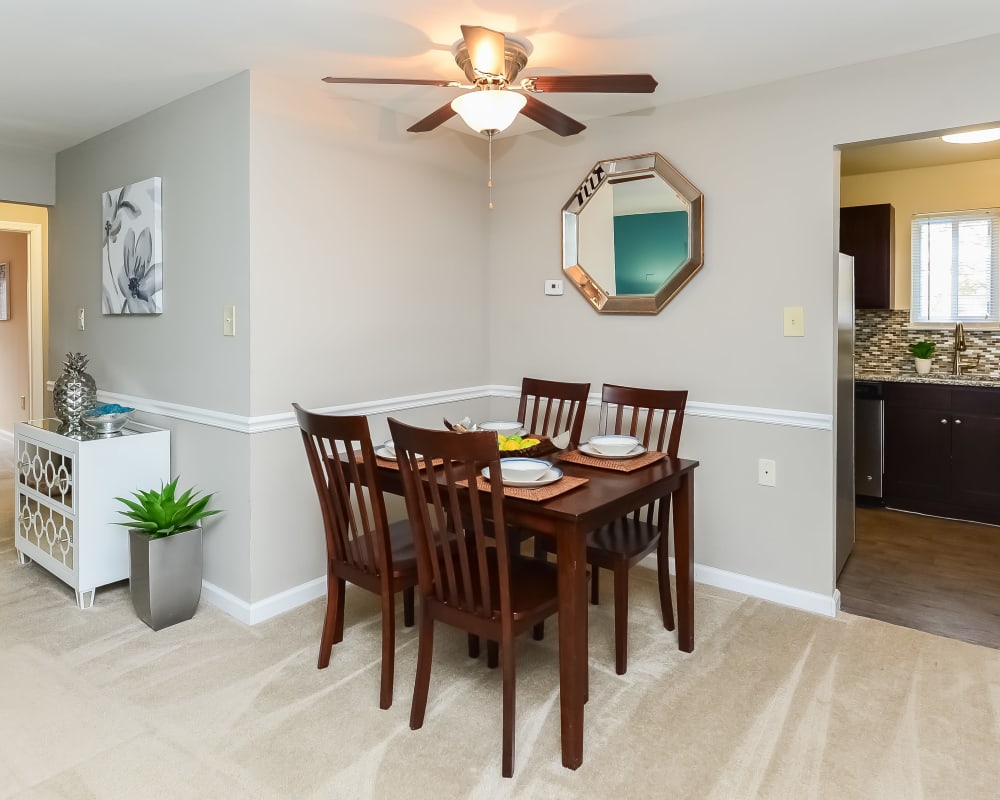 Dining room at Fox Run Apartments & Townhomes in Bear, DE