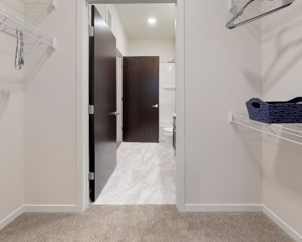 Oaks Minnehaha Longfellow offers 2 bedroom apartments in Minneapolis, Minnesota