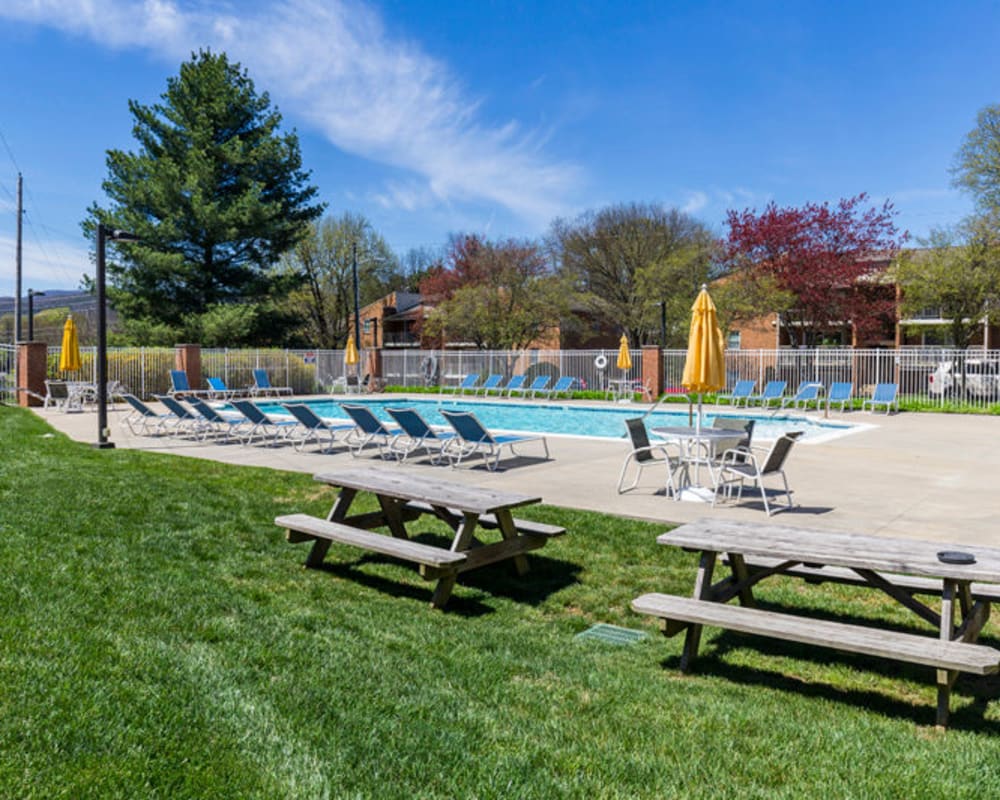 Outdoor pool at The Crest Apartments in Salem, Virginia