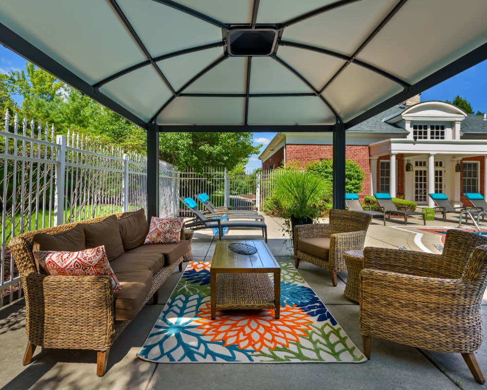 Sundeck at Christopher Wren Apartments & Townhomes in Wexford, Pennsylvania