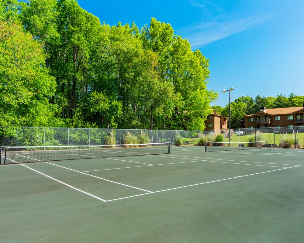 Enjoy Apartments with a Tennis Court at Riverwind Apartment Homes in Spartanburg, South Carolina