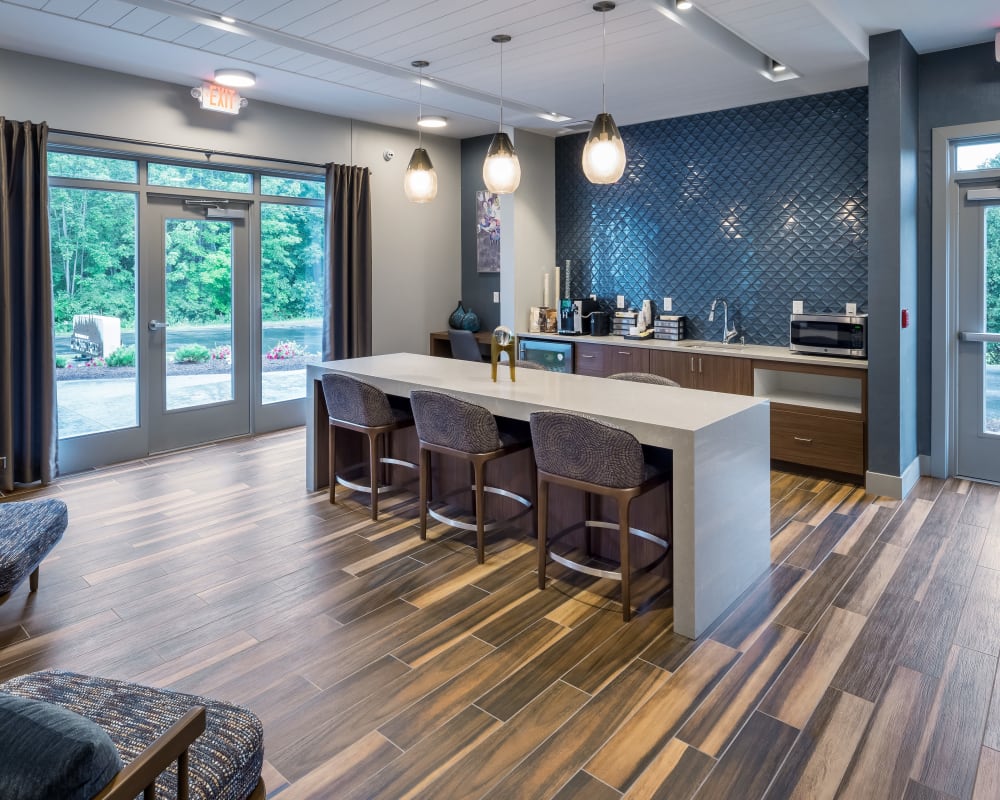 Resident lounge at The Residences at Crosstree | Apartments in Freeport, ME