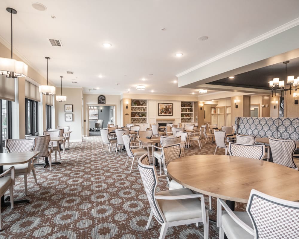 Resident dining hall at The Pillars of Lakeville in Lakeville, Minnesota