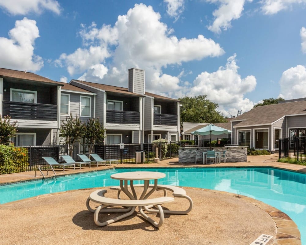 Pool at Silvermine in Victoria, Texas