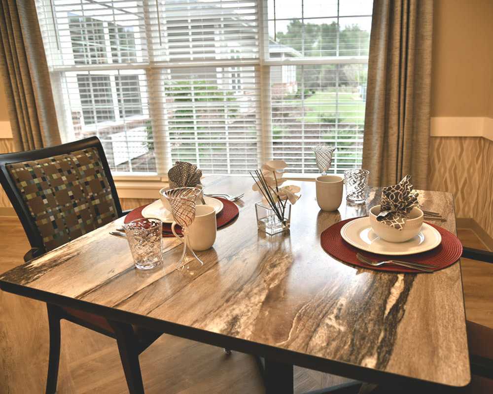 Dining at Grand Plains in Pratt, Kansas