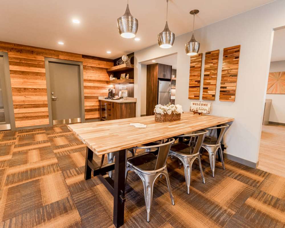 Clubhouse dinning area at Bellamonte in Tacoma, Washington