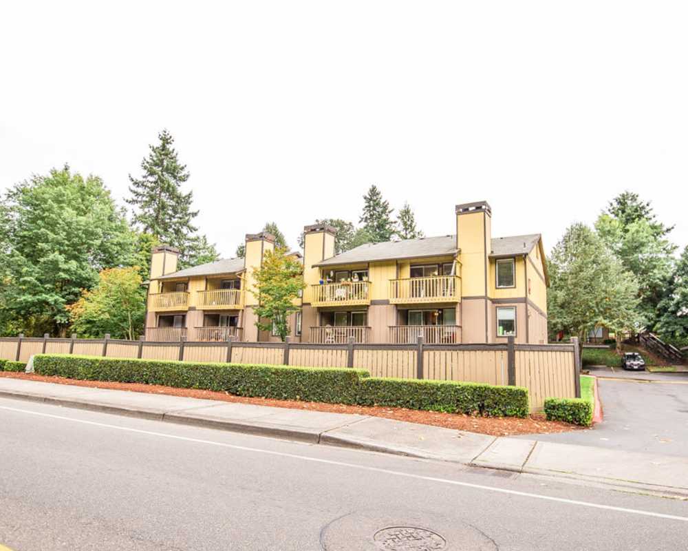 Apartments exterior view at Bellamonte in Tacoma, Washington
