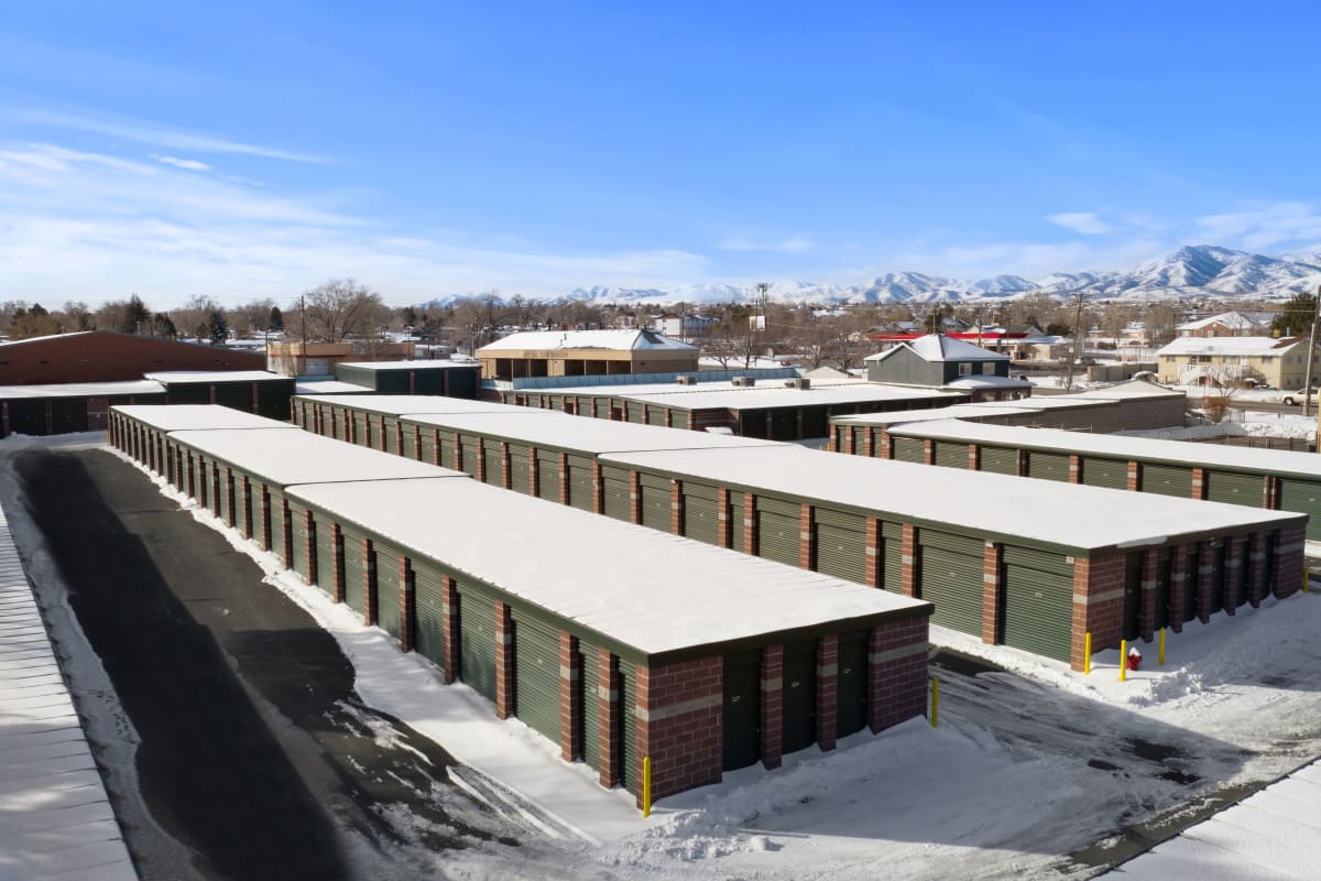 Exterior of units at Storage Star Fairfield in Fairfield, California