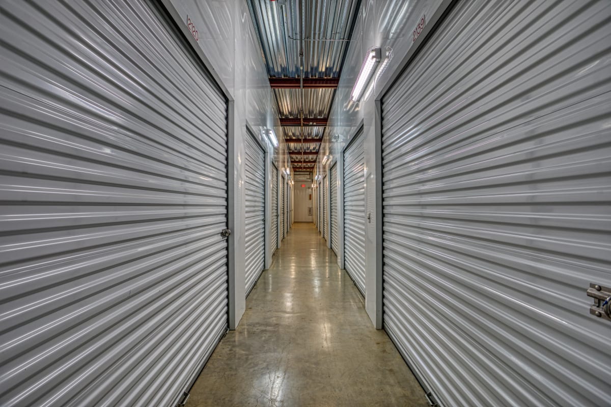 Climate Controlled Storage Madison Tn Near East Nashville Devon Self Storage