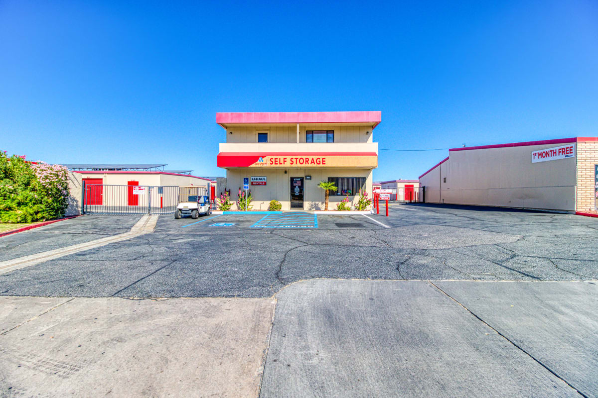 Large driveways and open parking spaces at Devon Self Storage in Cathedral City, California