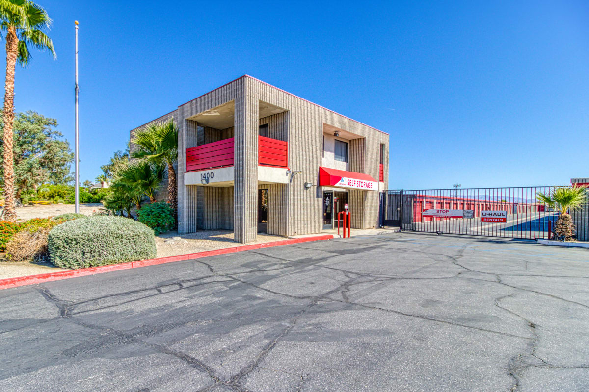 Exterior of our leasing office in Palm Springs, California at Devon Self Storage