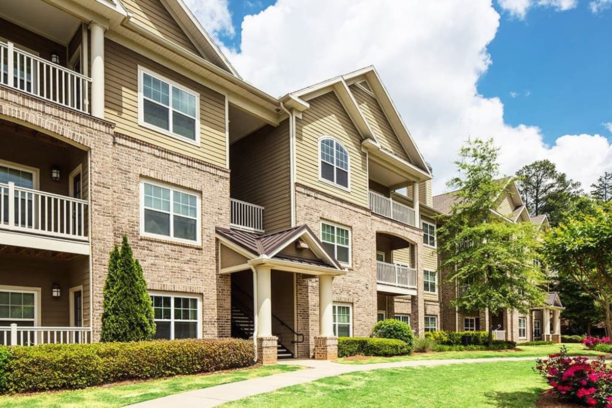 Simple Apartments On Greison Trail In Newnan Ga with Modern Futniture