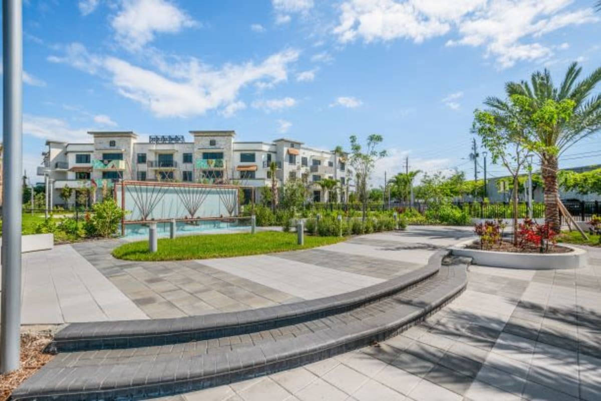 The District Flats | Luxury Apartments in West Palm Beach, Florida