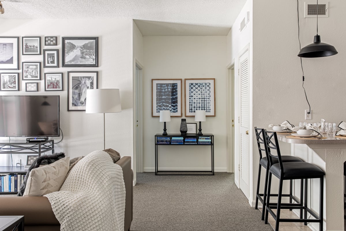 Bar seating and living space at Carrollton Crossing in Carrollton, Georgia