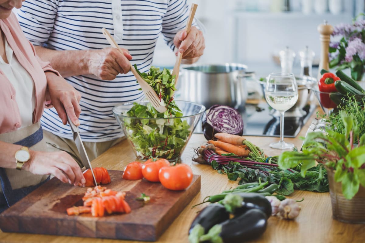 Preparing food for Residents at Stoney Brook of Copperas Cove in Copperas Cove, Texas