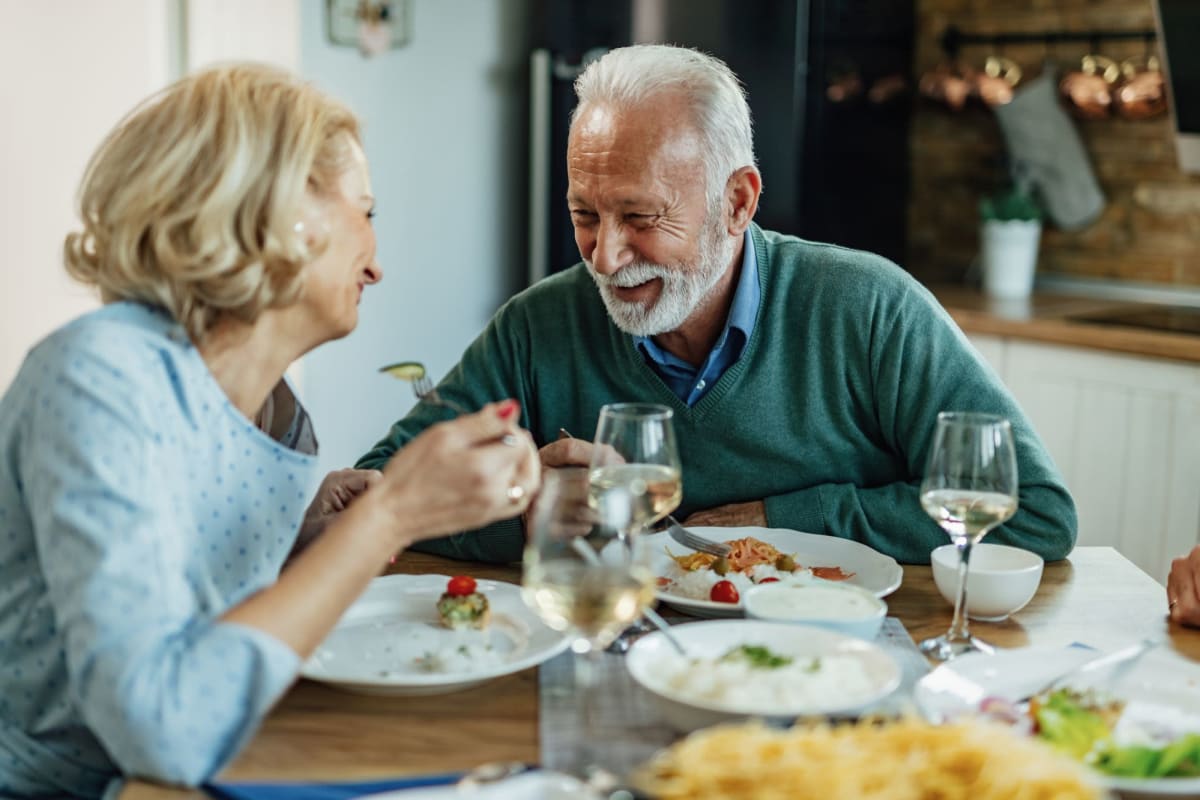 Dining options at Stoney Brook of Hewitt in Hewitt, Texas