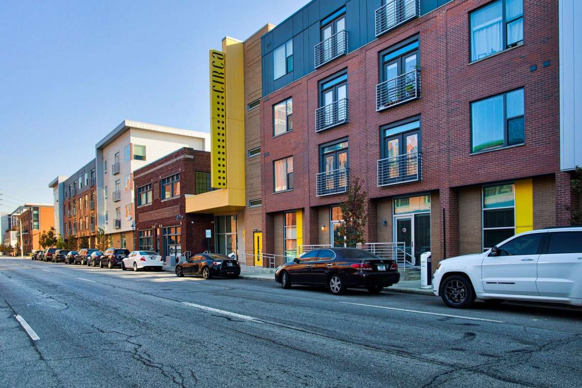 Luxury living at Circa Apartments in Indianapolis, IN