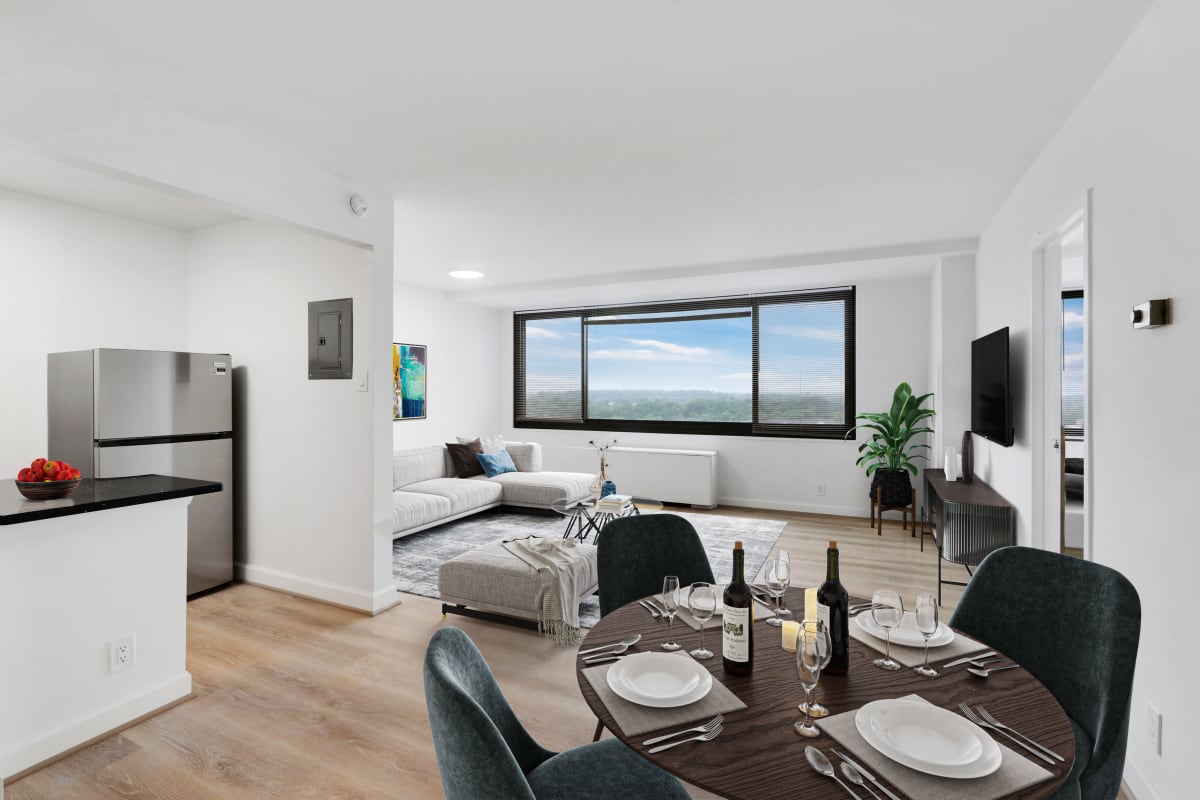 Apartment dining room at Stratford at Southern Towers in Alexandria, Virginia