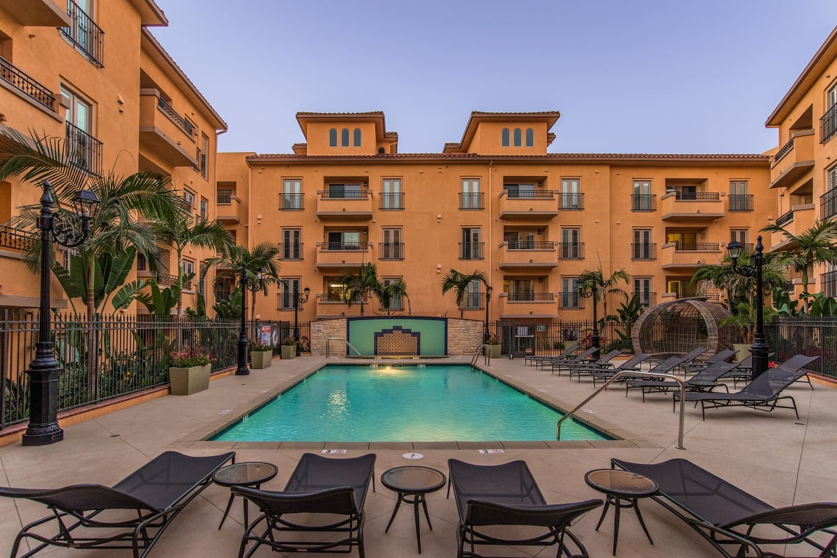 Resort-style pool at Playa Del Oro in Los Angeles, California