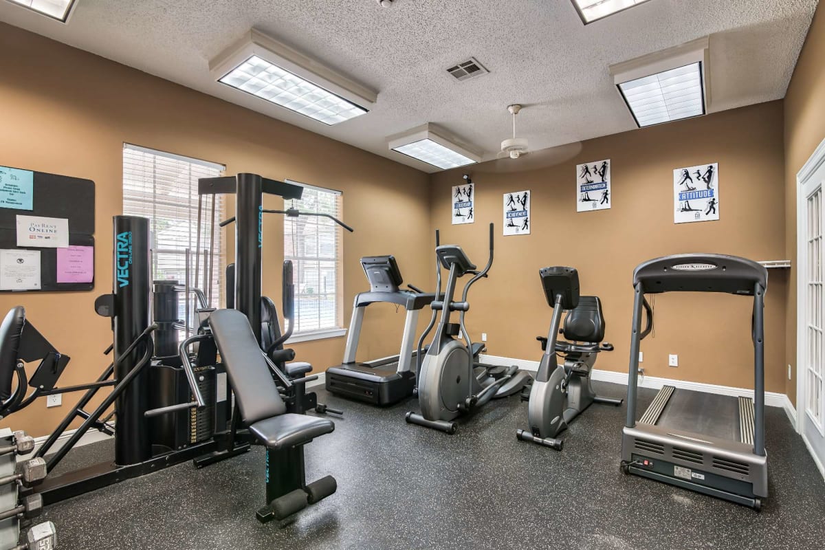 Fitness center at Atlas at Foresthaven in Baton Rouge, Louisiana