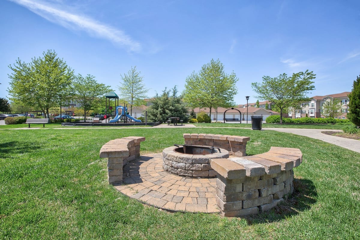 Outdoor firepit at Renaissance at Peacher's Mill in Clarksville, Tennessee