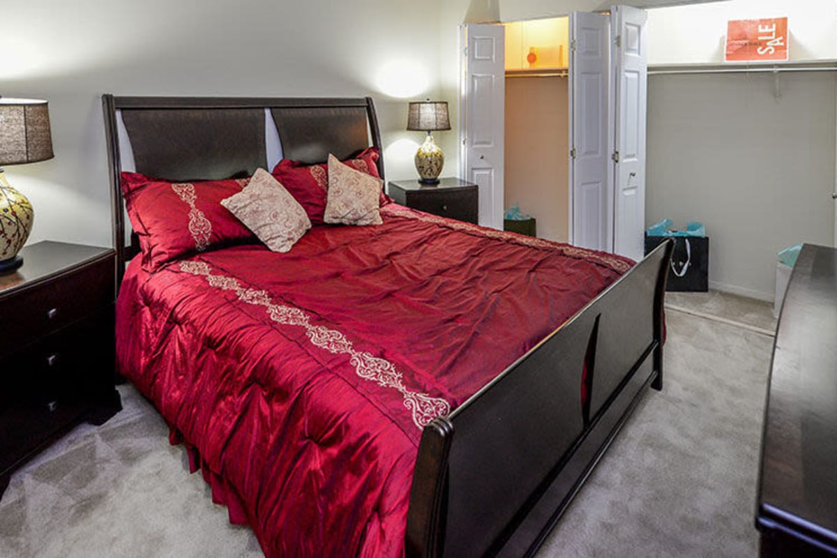 Resident bedroom with plush carpeting at Legacy on Lynnfield in Memphis, Tennessee