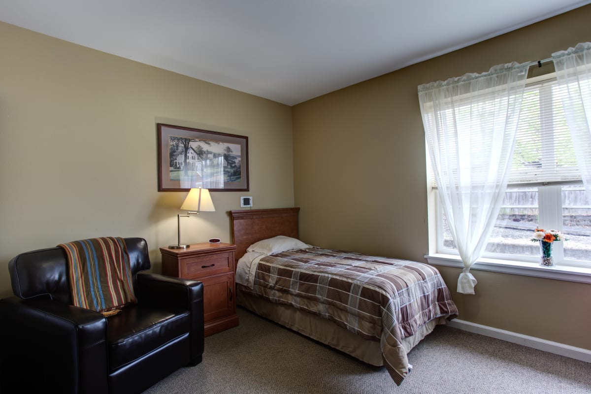 Bedroom at Trustwell Living at Davenport Place in Silverton, Oregon
