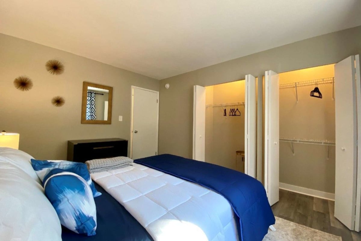 Master bedroom with large closets at The Maynard at 5115 N Sheridan in Chicago, Illinois