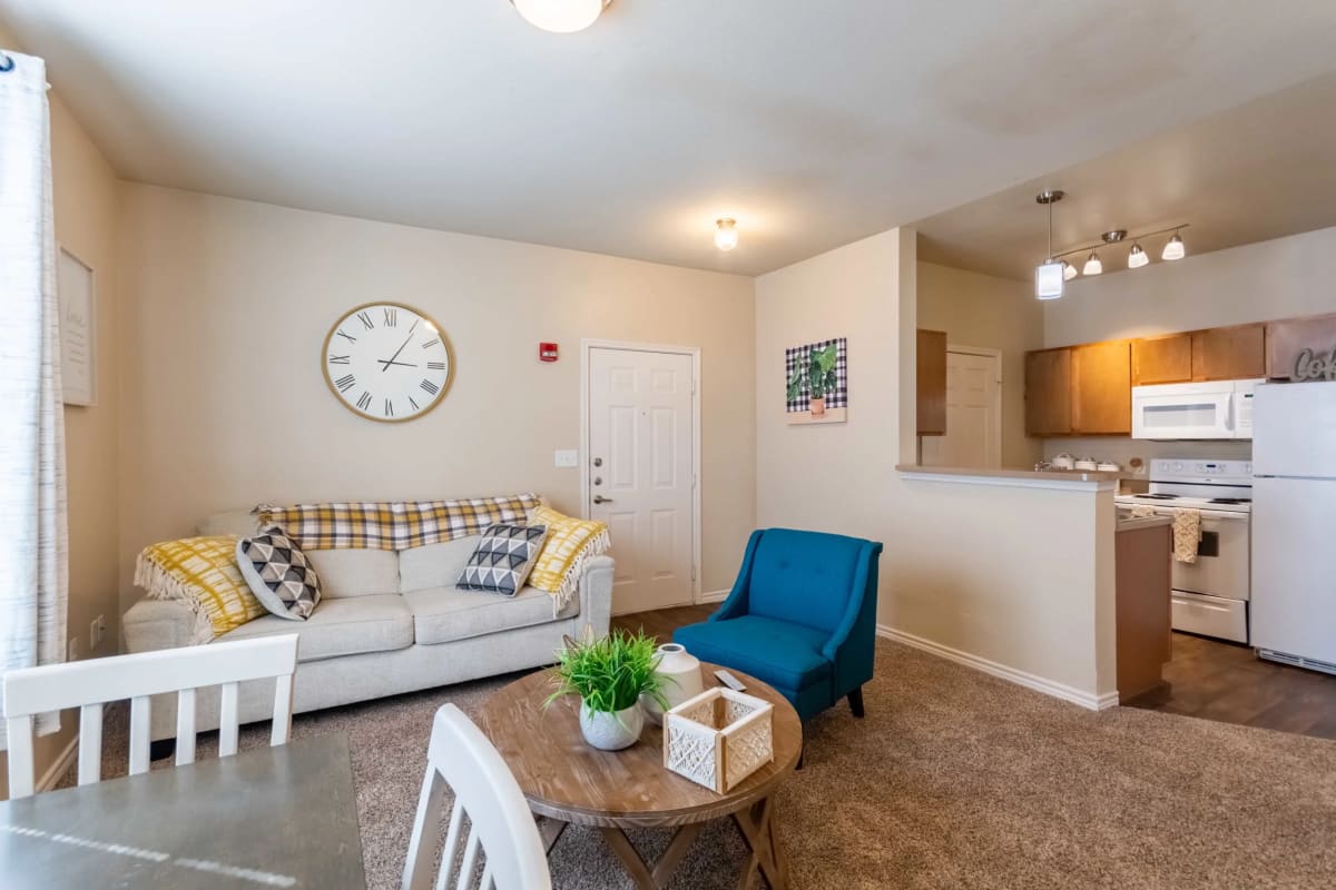 Apartment living room at Parc At Maumelle in Maumelle, Arkansas