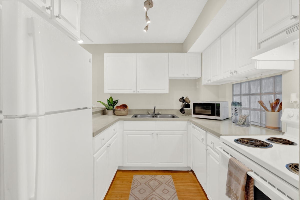 Enjoy our Modern Apartments Kitchen at On50