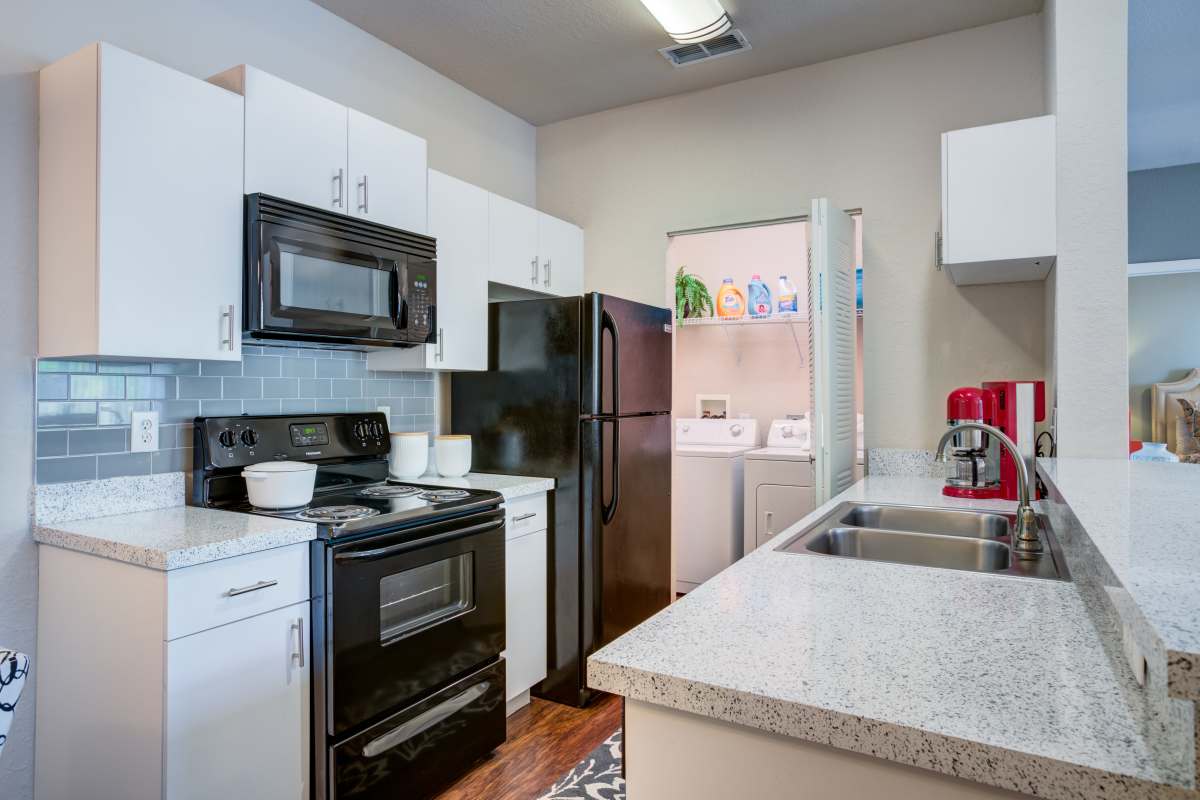Resident modern kitchens at Vista Lake Ned in Winter Haven, Florida