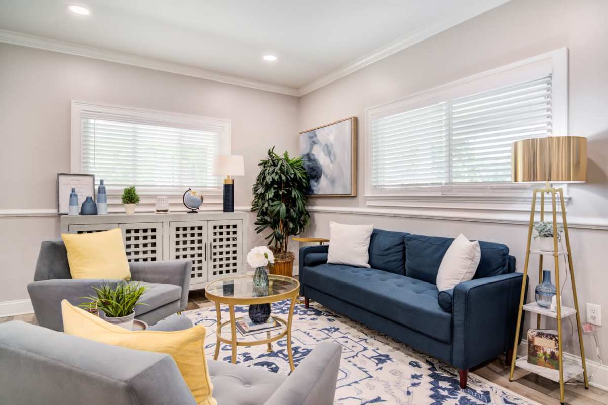 Well-decorated living room at Kenridge Apartments in Decatur, Georgia
