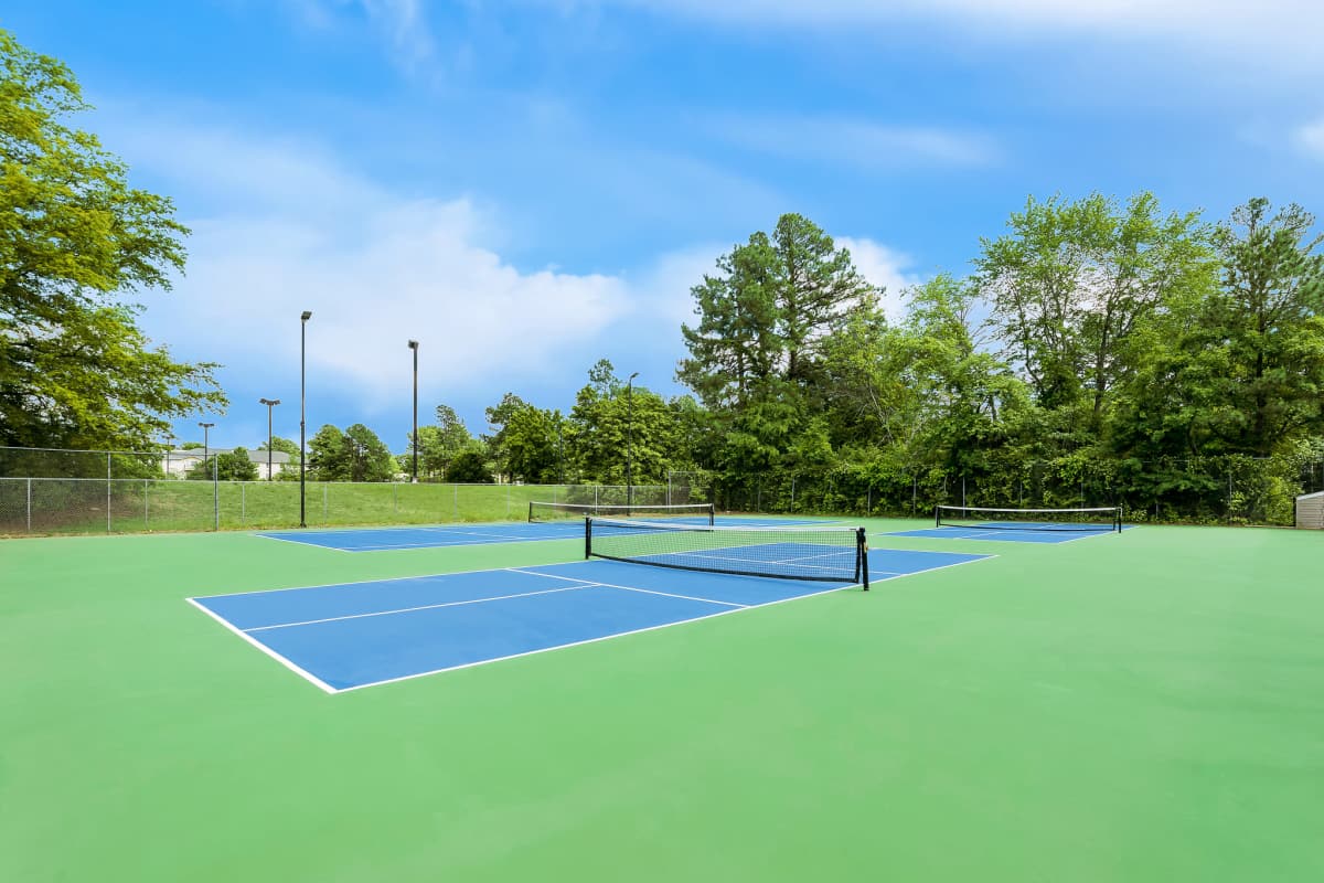 Tennis court at Legacy on Lynnfield in Memphis, Tennessee