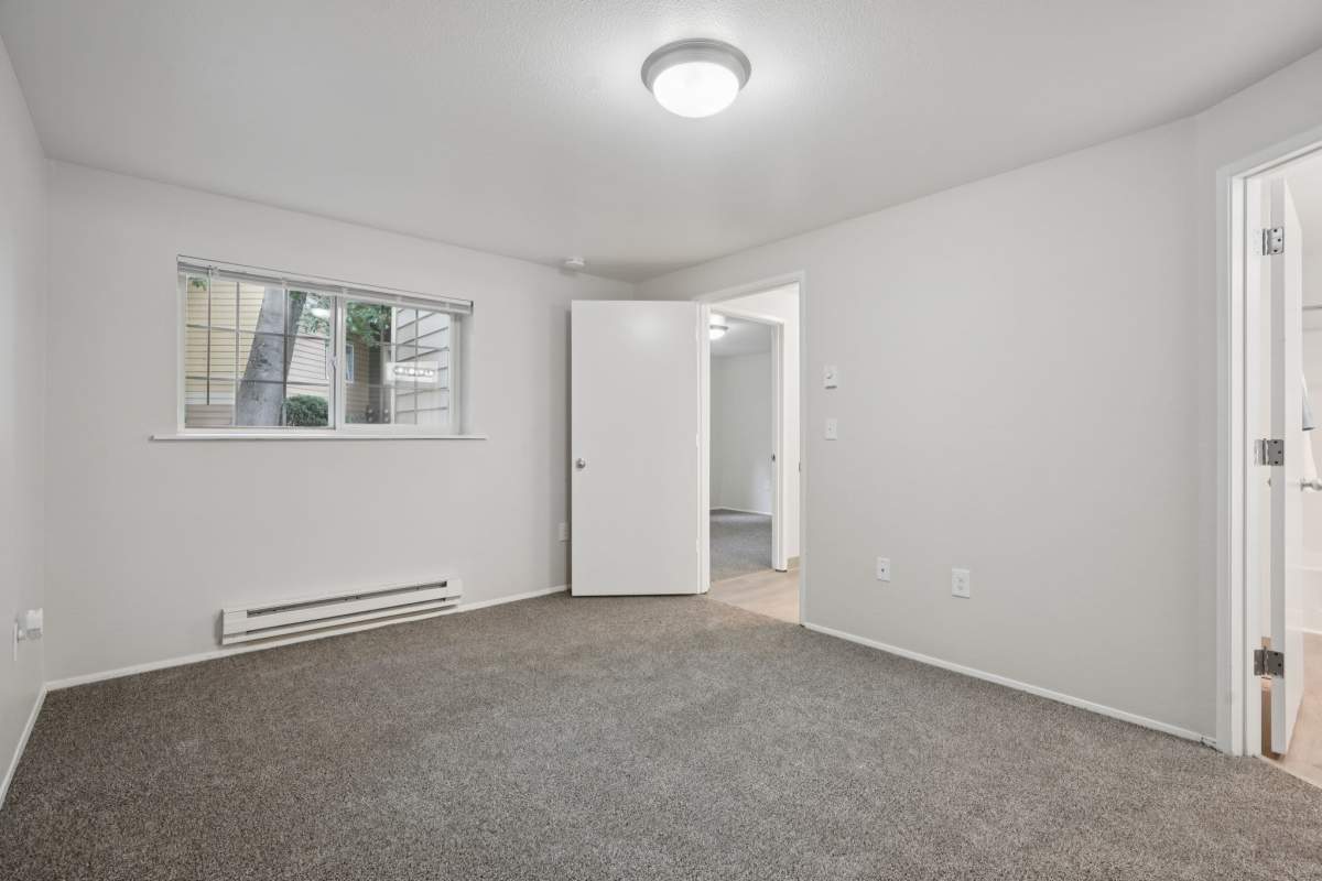 Bedroom at Arnada Pointe in Vancouver, Washington