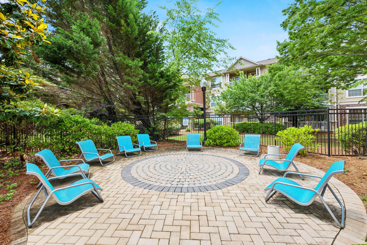 Outdoor seating at Preserve at Legacy Park in Lawrenceville, Georgia