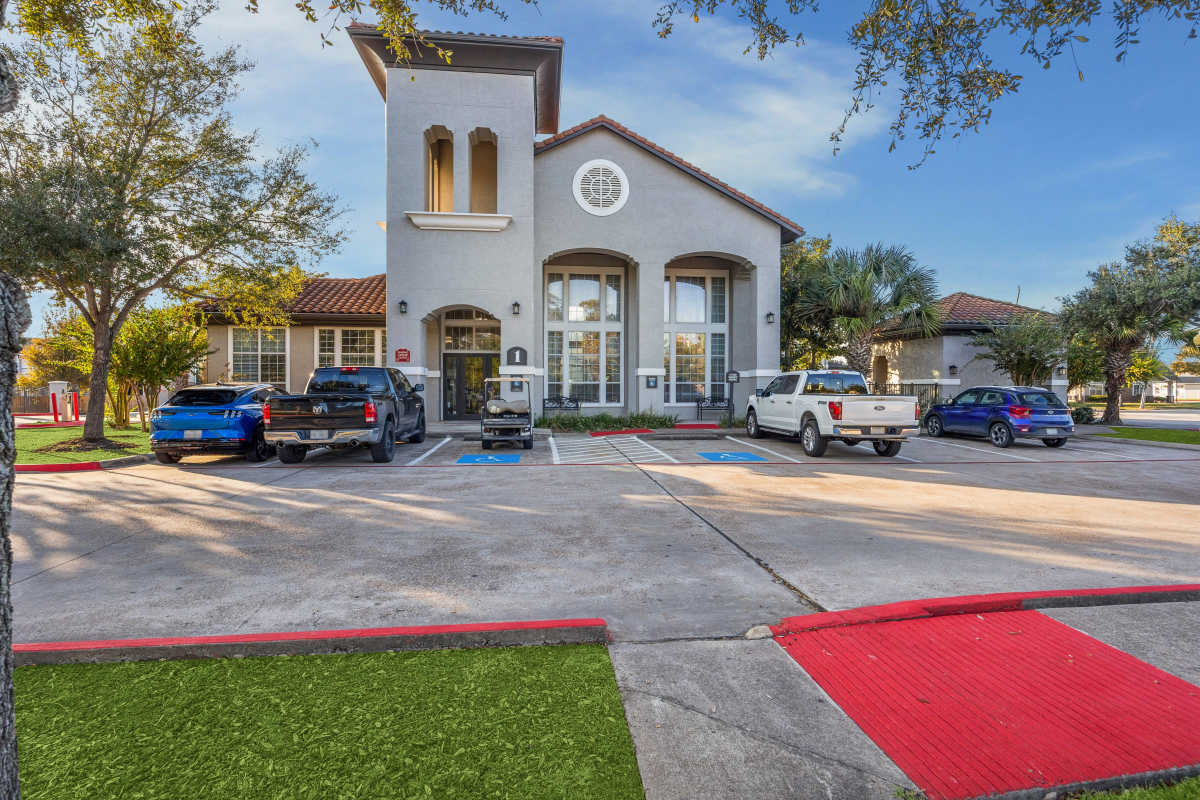 Parking at Costa Verde in Clute, Texas