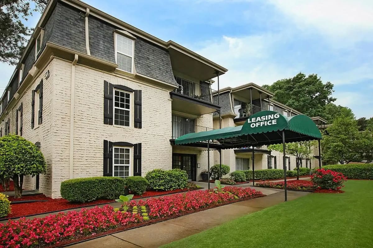 Leasing office  at The Reserve at Brookhaven in Brookhaven, Georgia
